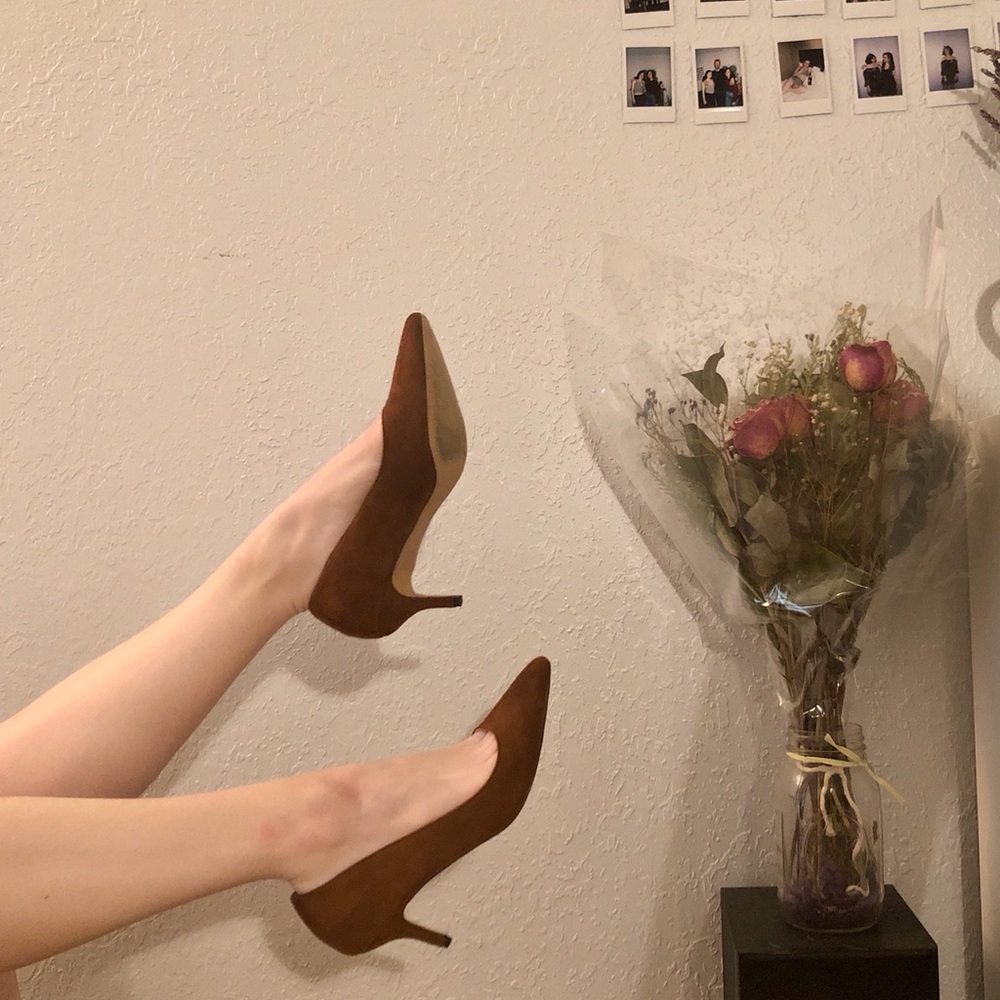 Suade kitten heels
